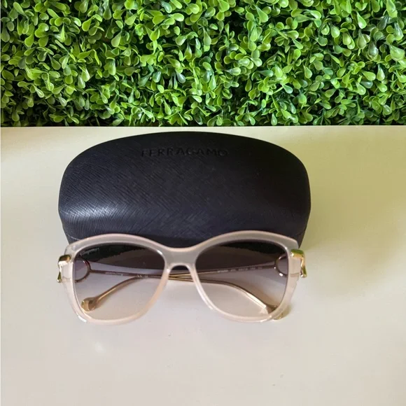 Salvatore Ferragamo Women's Beige Cat Eye Sunglasses - Picture 2 of 7